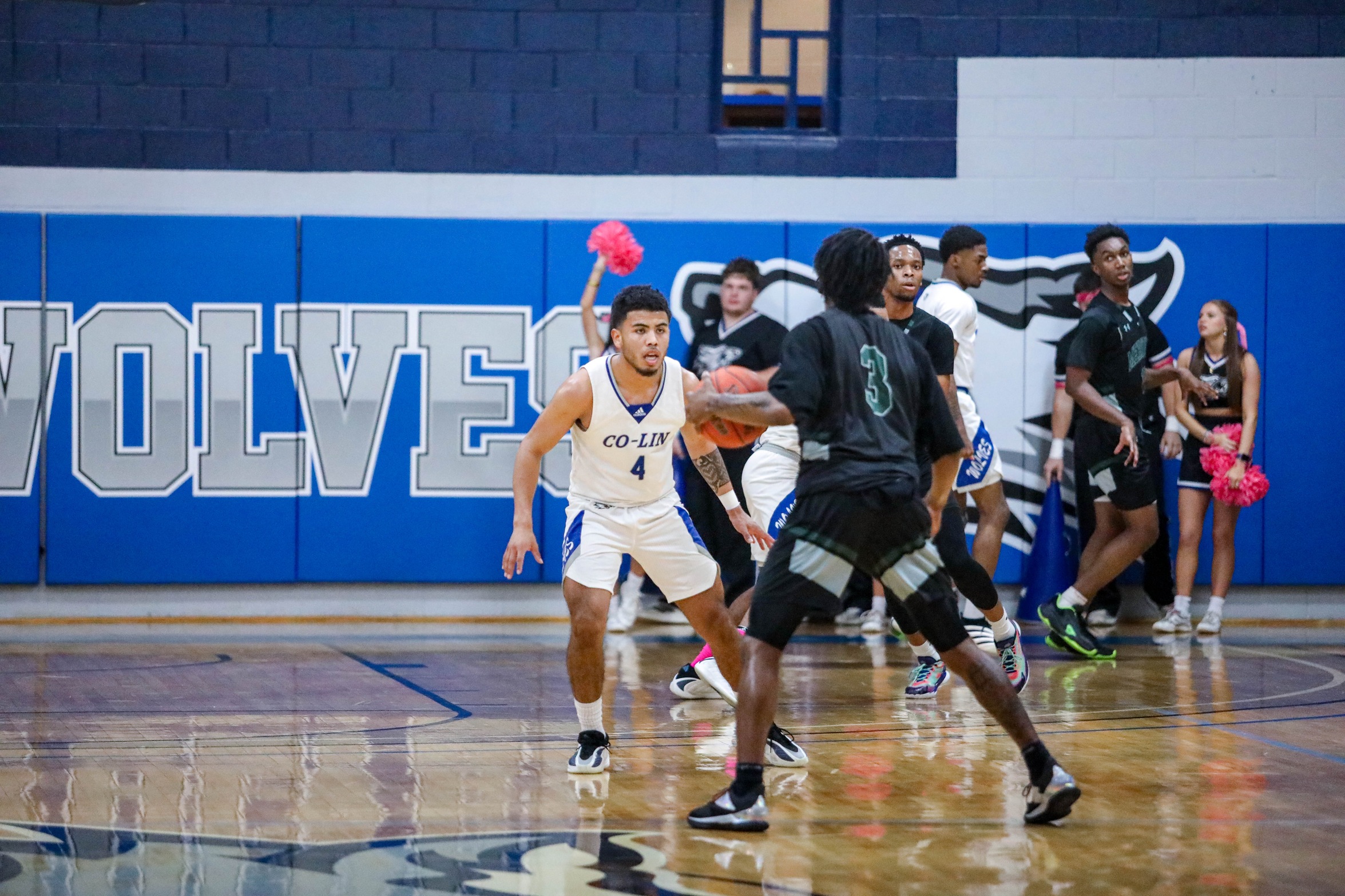 Wolves Drop Road Game Against Hinds