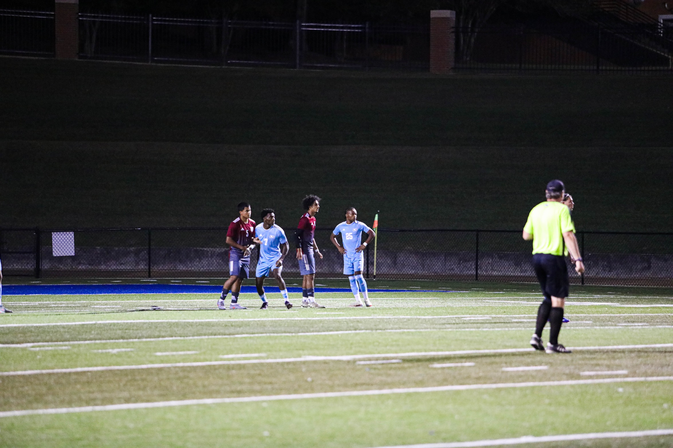 Wolves Draw with Bears in Conference Opener