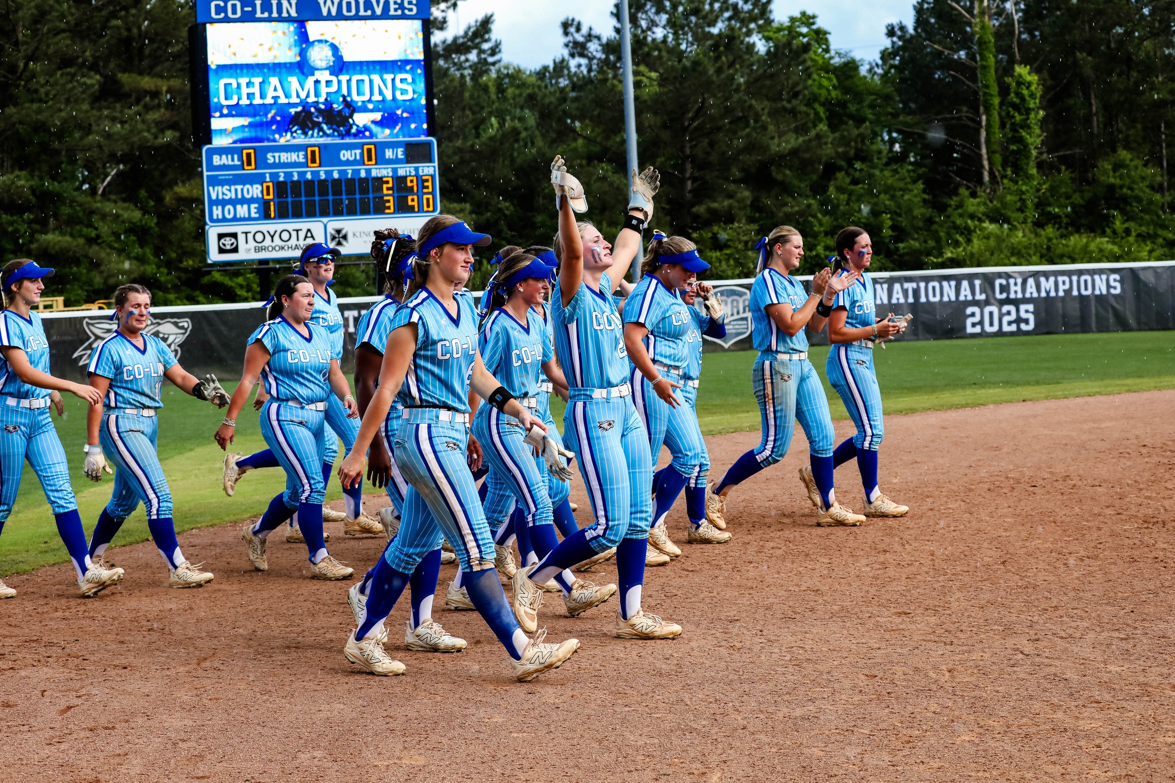 Lady Wolves Walk off Earns Region 23 Championship
